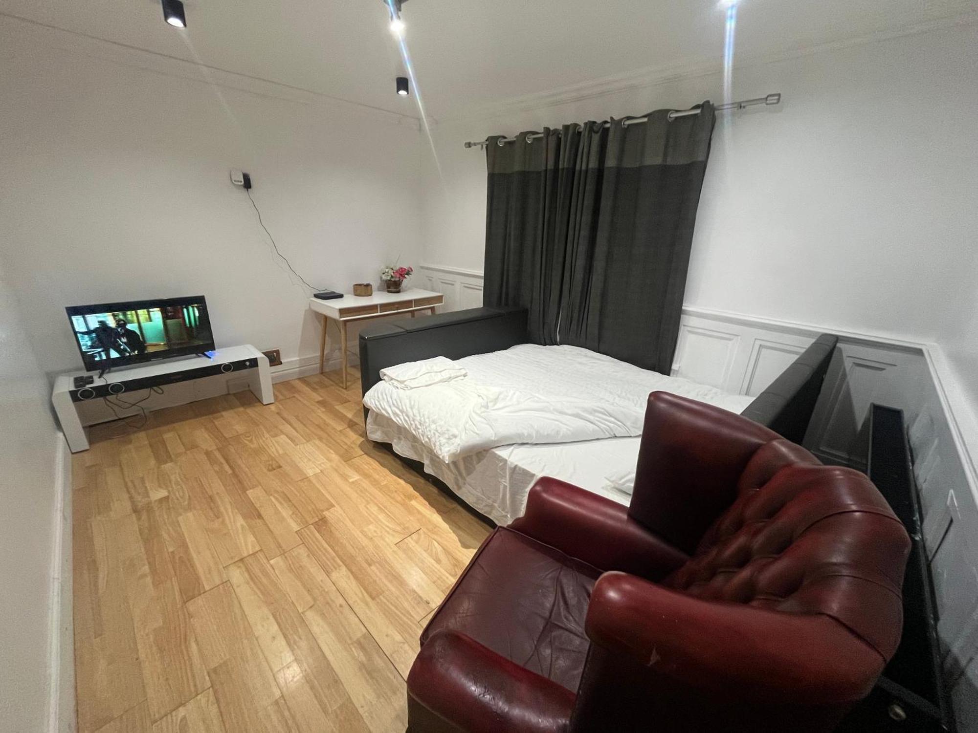 Aichelon Lodge *